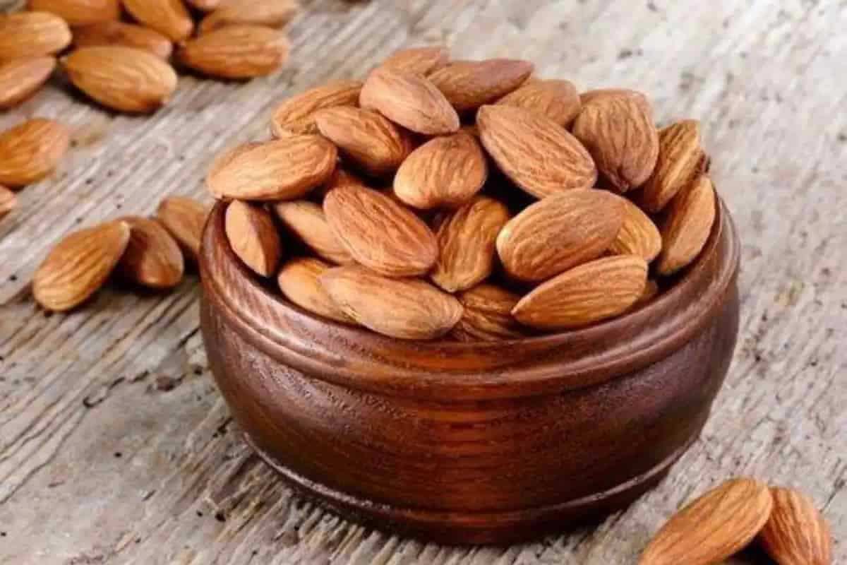  خصائص اللوز علي القلب و السكري 